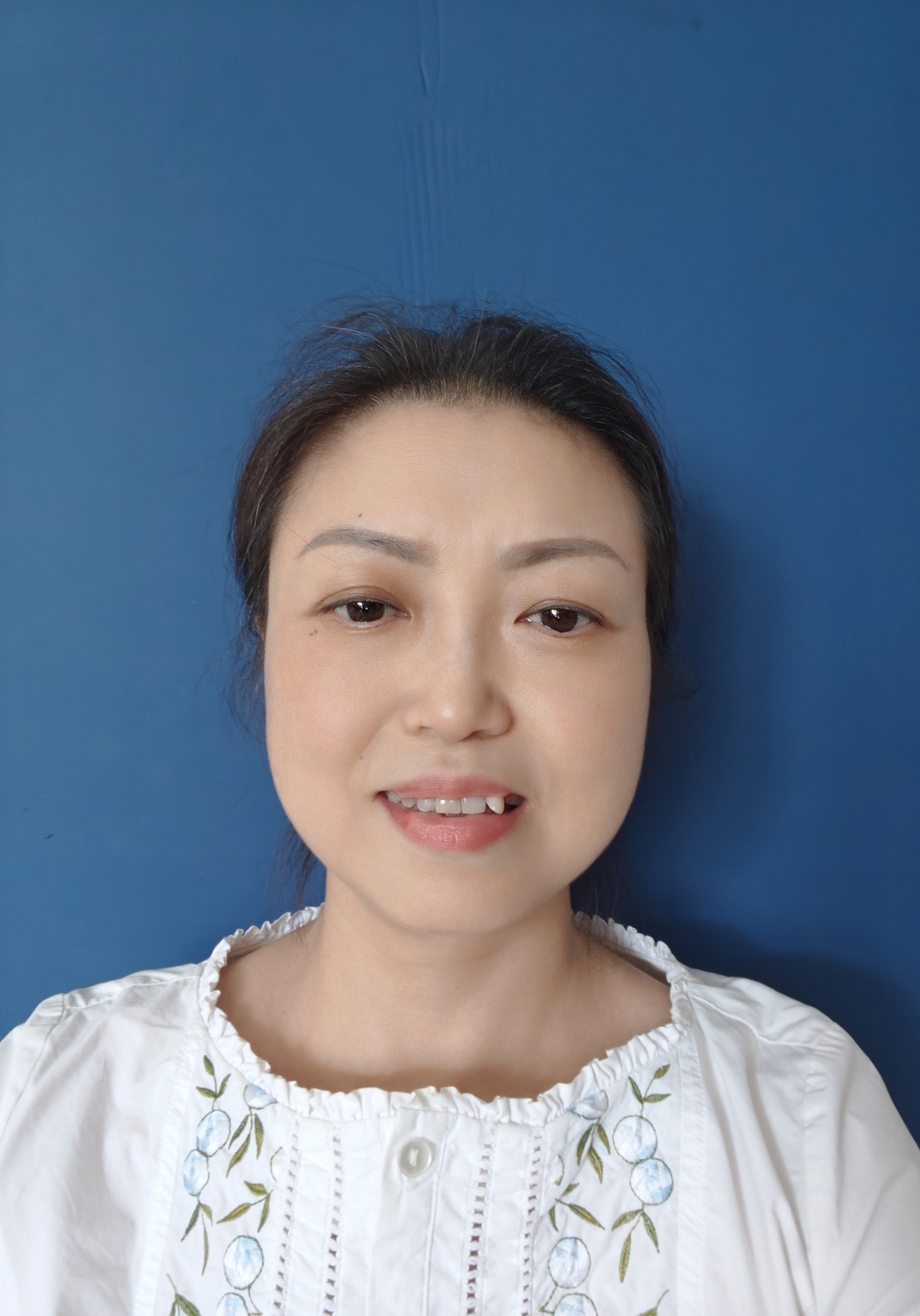 李莎